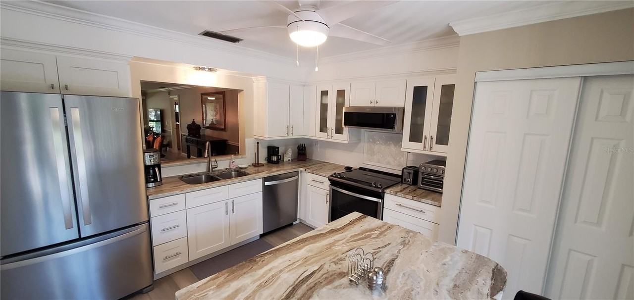 6110 Country Club Way #201 - Photo 2 of 22