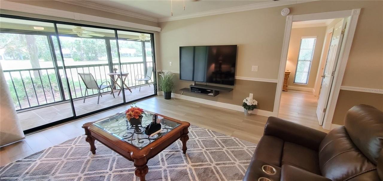 6110 Country Club Way #201 - Photo 5 of 22