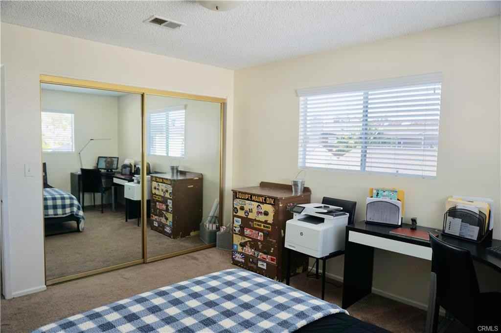 2320 3rd Ave - Photo 3 of 8