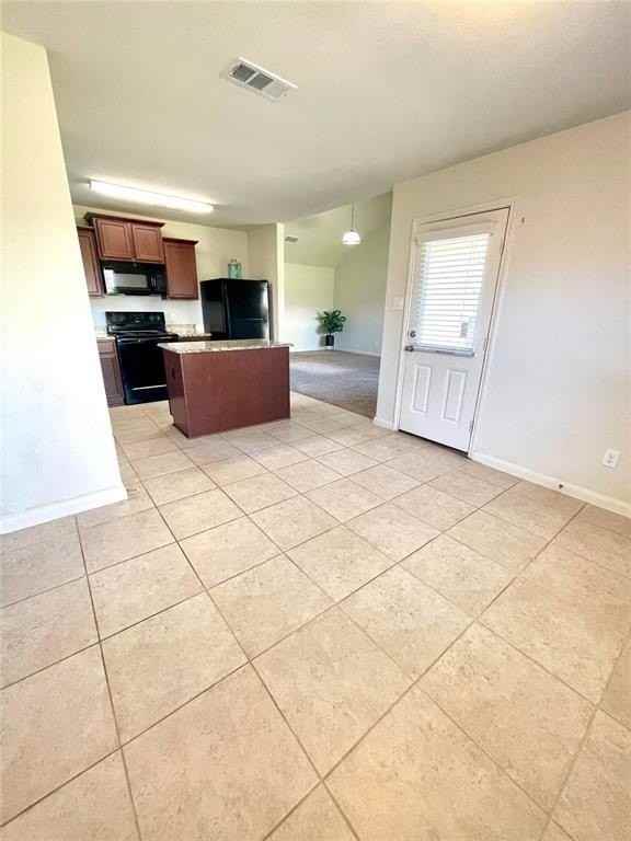 1608 Blackburn Way - Photo 6 of 18