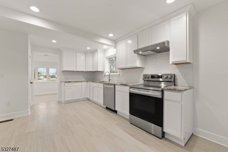 18 Deforest Ave - Photo 2 of 24