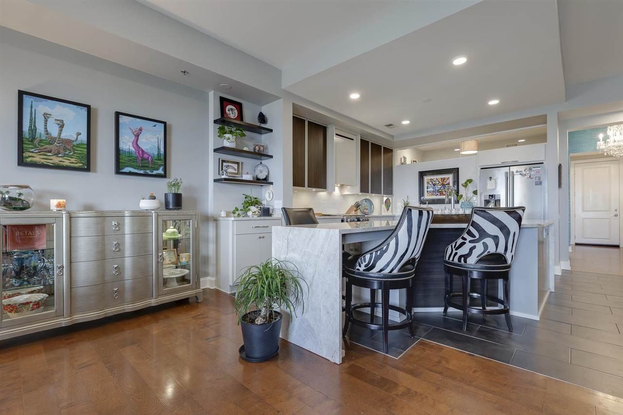 717 Riverside Dr - Photo 7 of 25