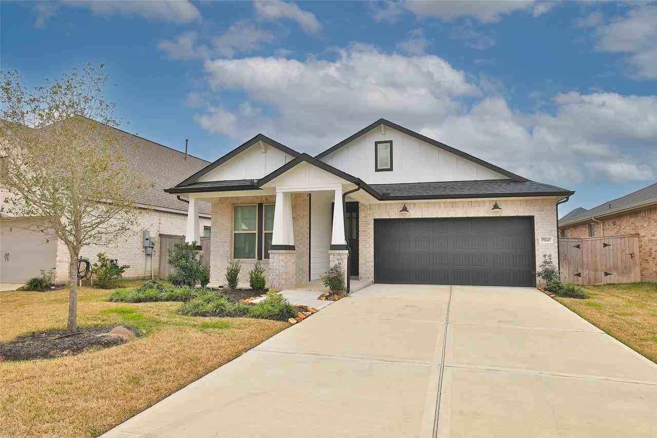 19243 Palfrey Prairie Trl - Photo 2 of 47