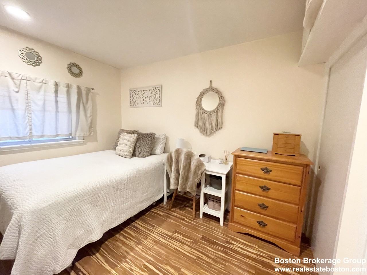 389 E 8th St #4 - Photo 3 of 6