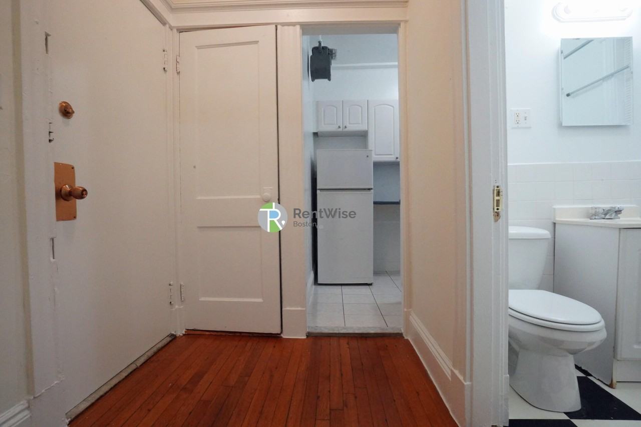 14 Orkney Rd #2 - Photo 2 of 18