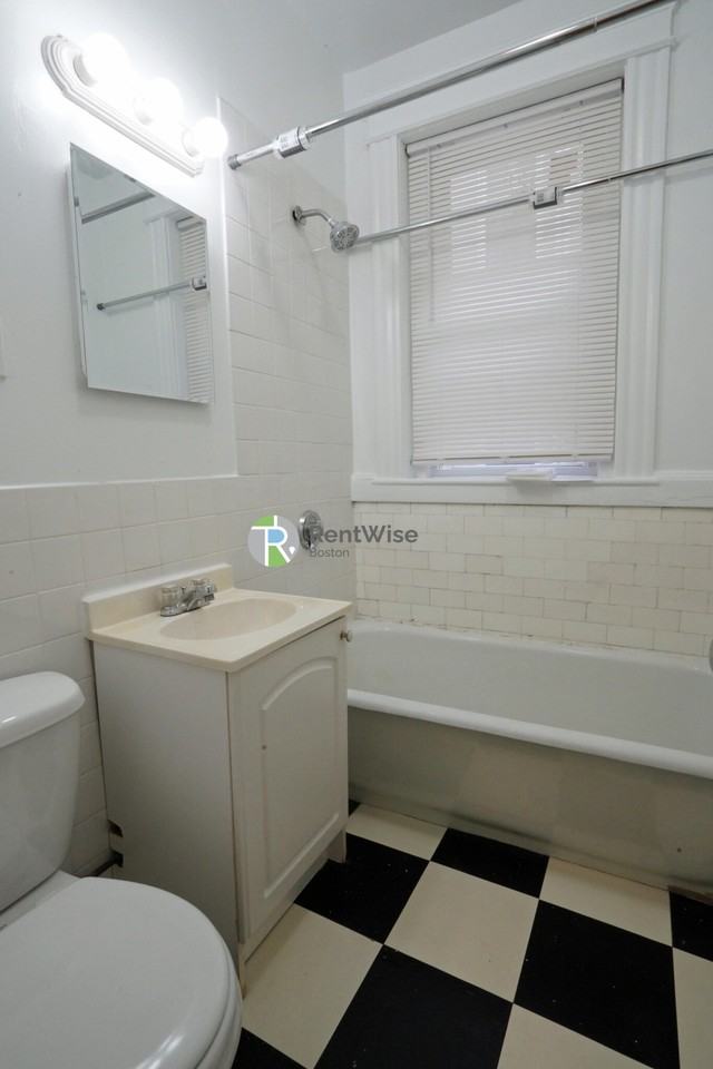 14 Orkney Rd #2 - Photo 7 of 18