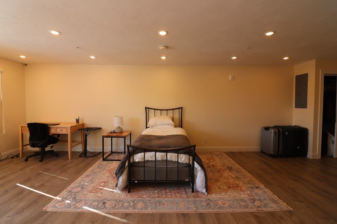 Commonwealth Ave #406 - Photo 2 of 15