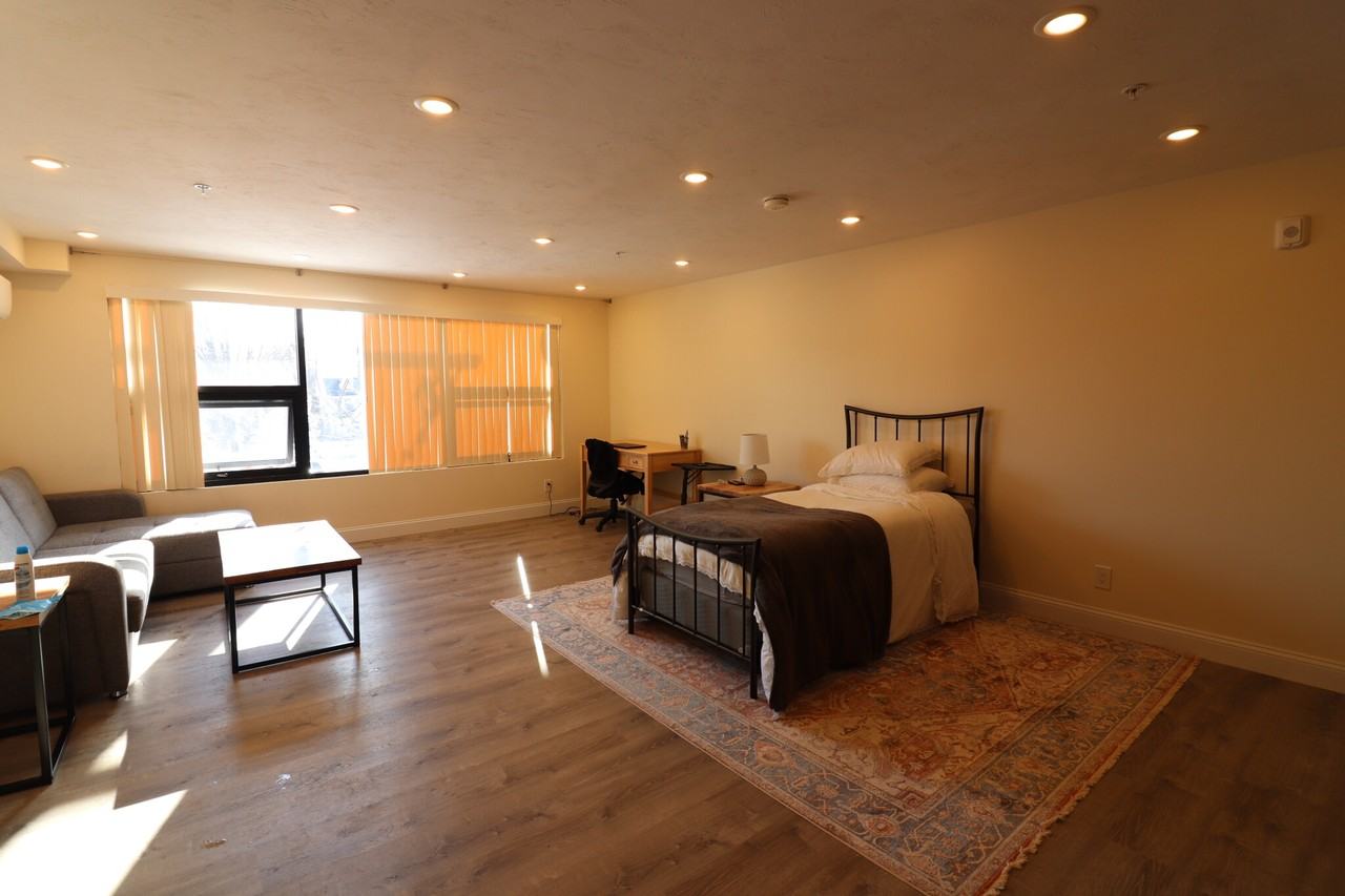 Commonwealth Ave #406 - Photo 3 of 15