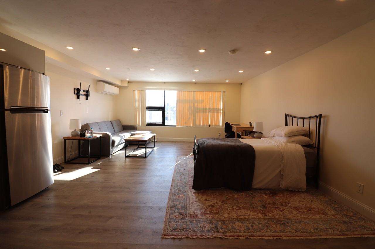 Commonwealth Ave #406 - Photo 4 of 15