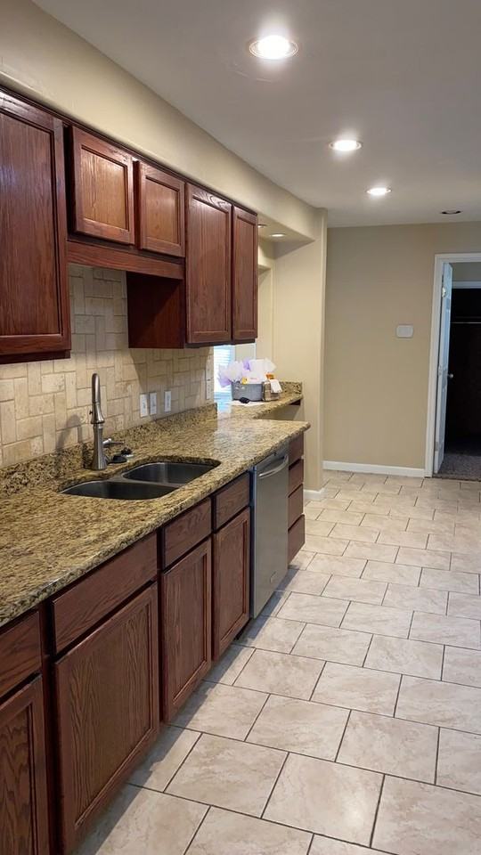 3529 Suffolk Dr - Photo 4 of 27