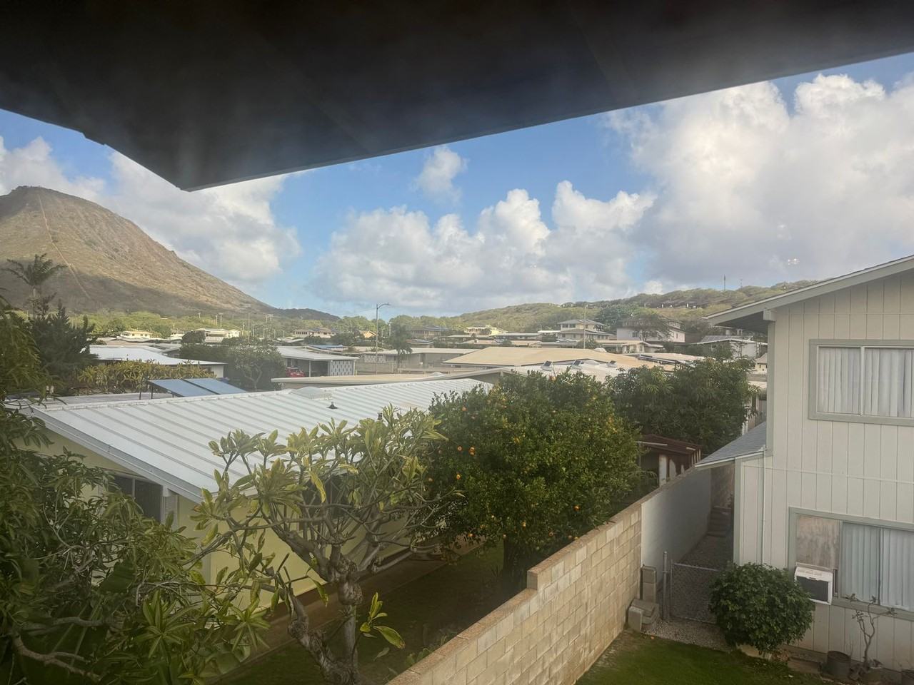 266 Kaumakani St - Photo 4 of 12