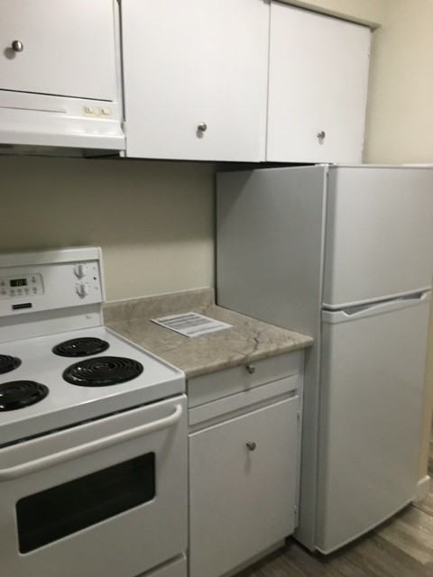 4362 Maywood Street - Photo 4 of 10