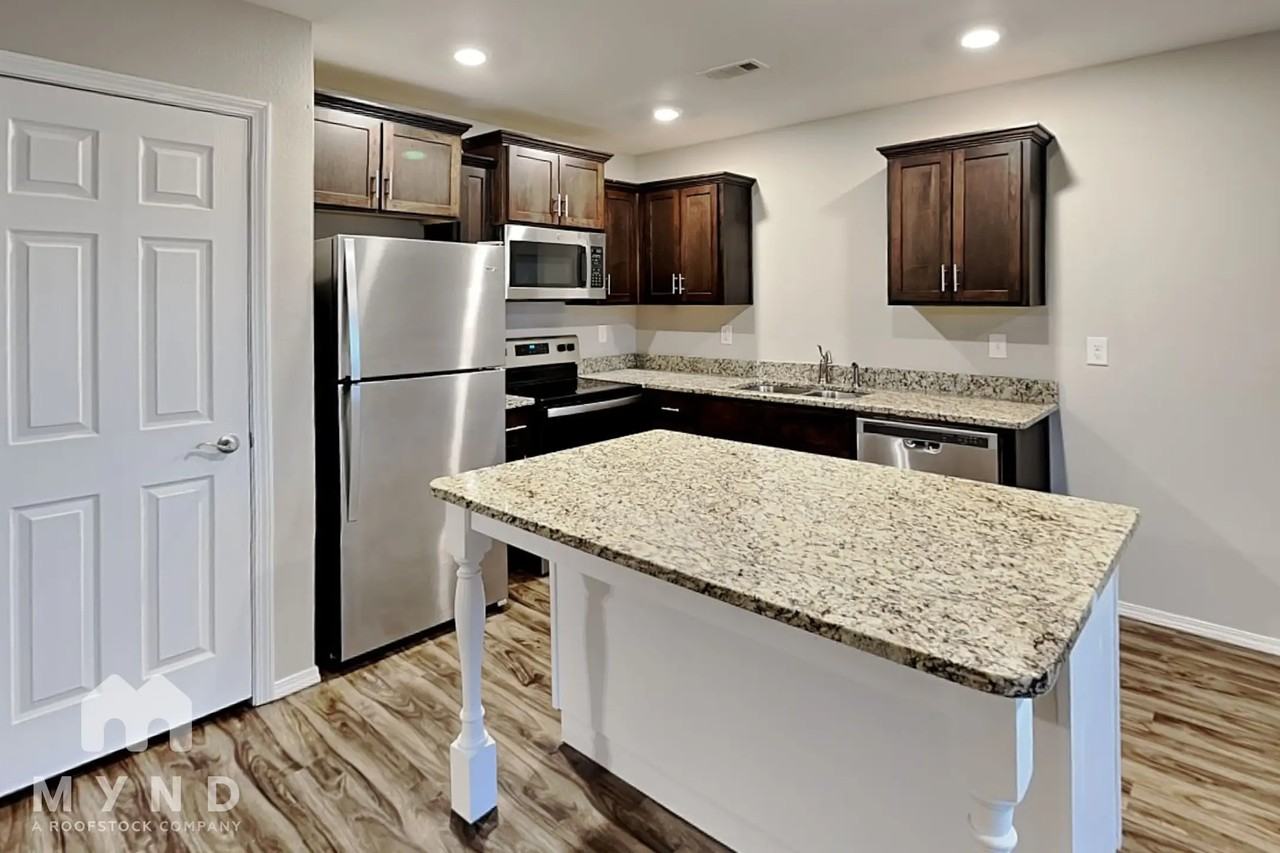 2112 Misti Woods St - Photo 3 of 26