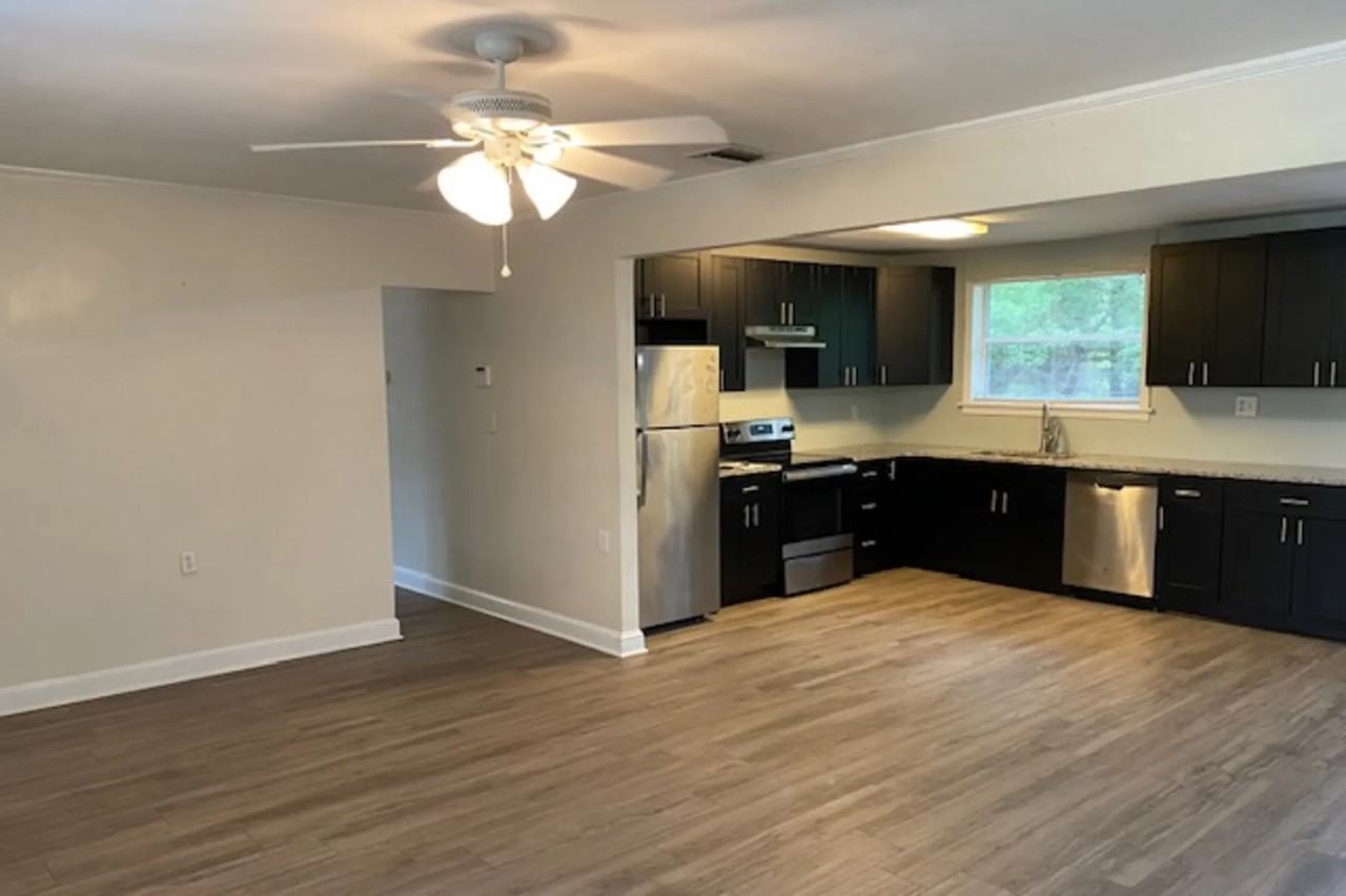 504 Cactus St - Photo 2 of 20