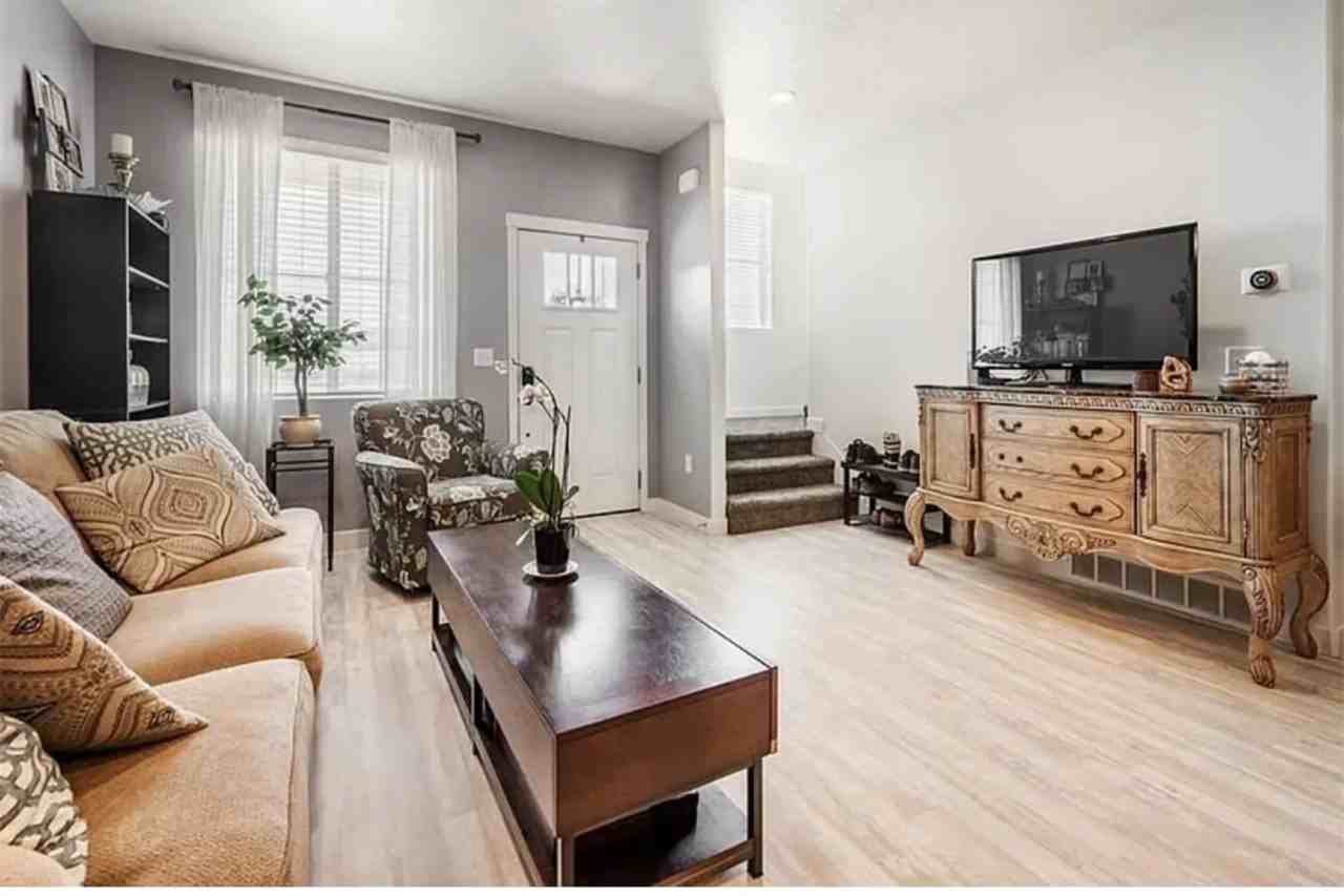 14914 S Thunder Horse Ln - Photo 3 of 17