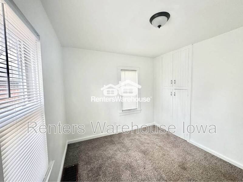 1534 63rd St - Photo 6 of 15