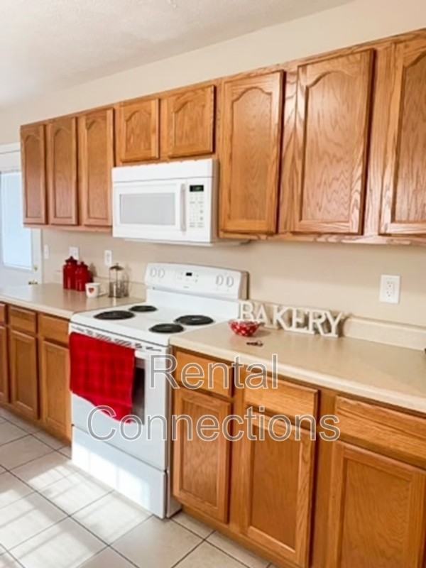 1108 N Fair St #D - Photo 4 of 8