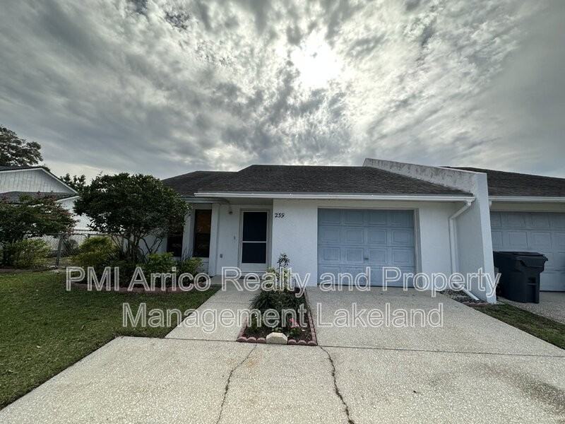 239 Village Crest Ct