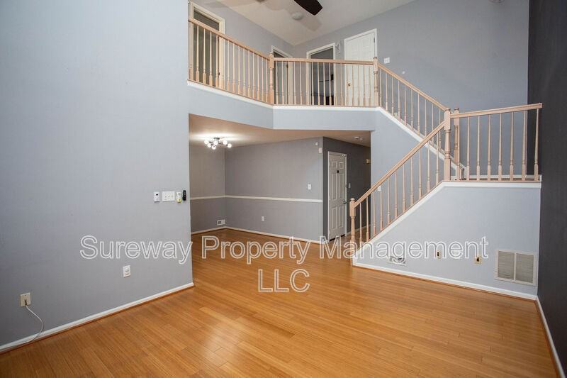 605 Doral Dr - Photo 5 of 36