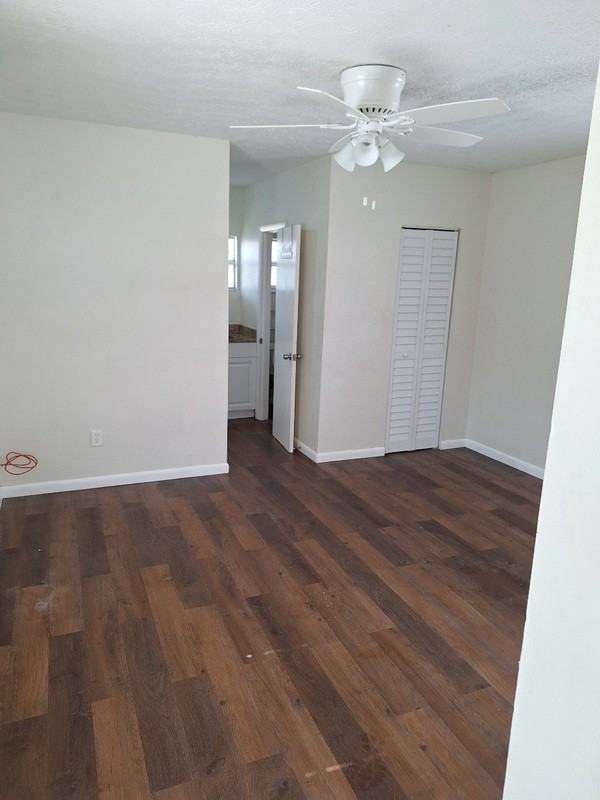 1867 29th Ave N - Photo 3 of 8