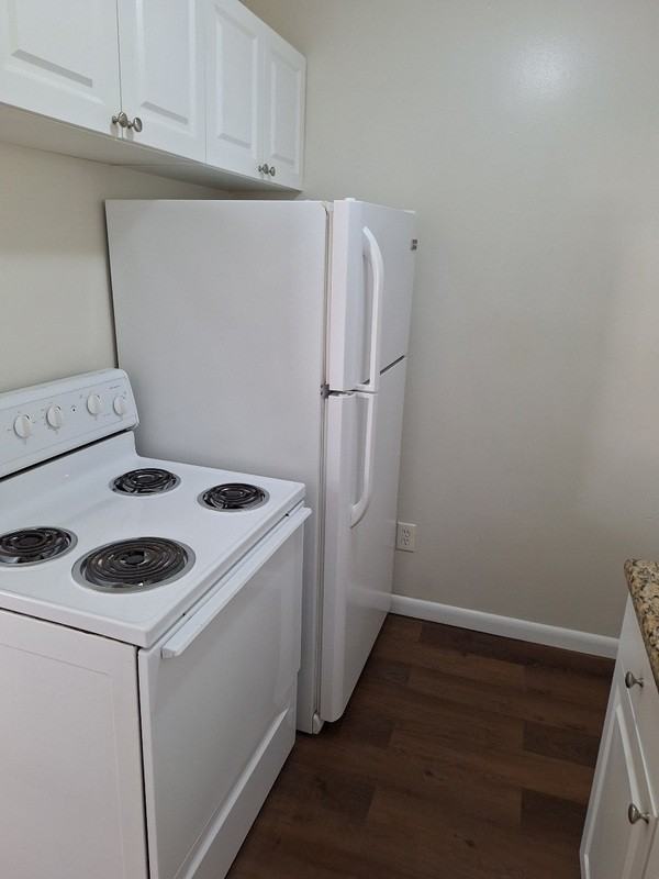 1867 29th Ave N - Photo 6 of 8