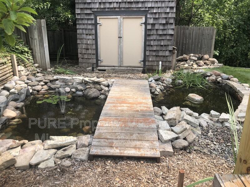 3141 Rhode Island Ave S - Photo 3 of 32
