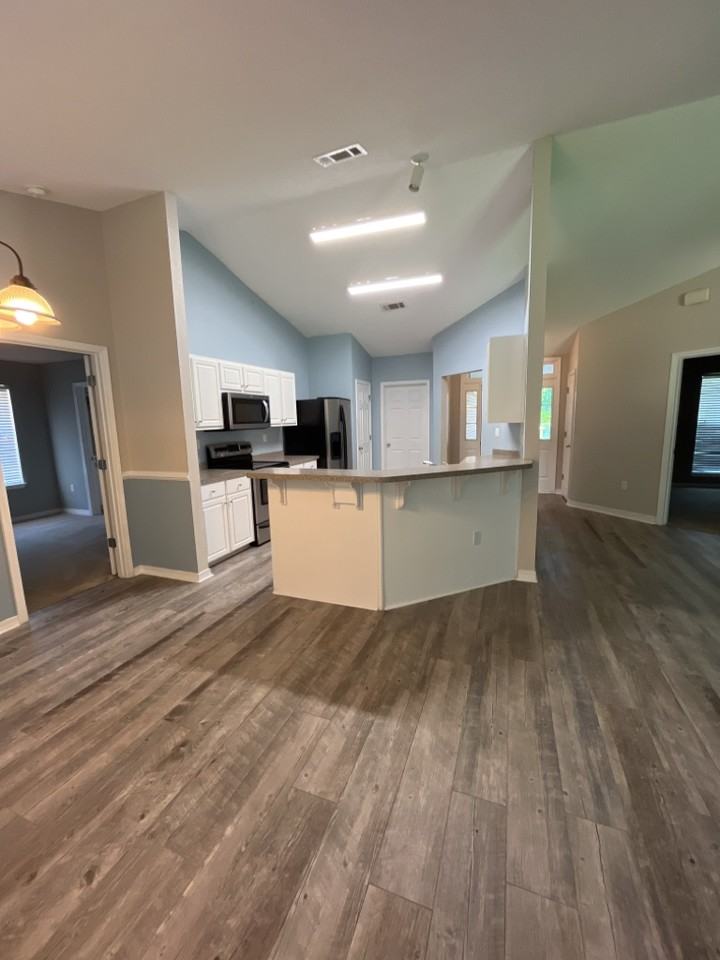 2126 Hagood Loop - Photo 5 of 18