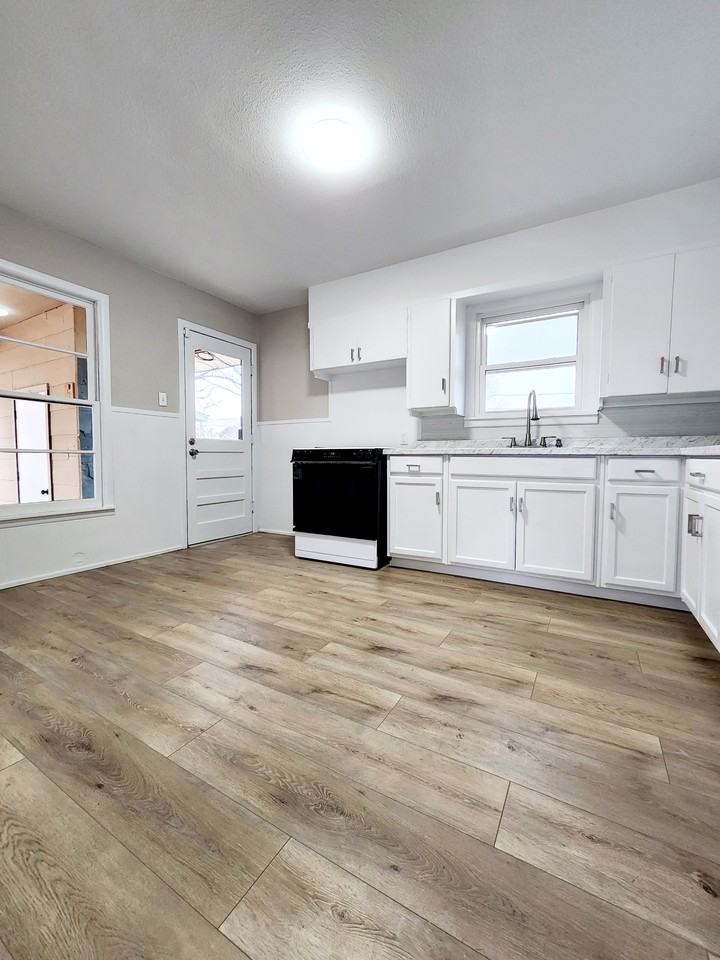 2810 Mariana Ave - Photo 3 of 7