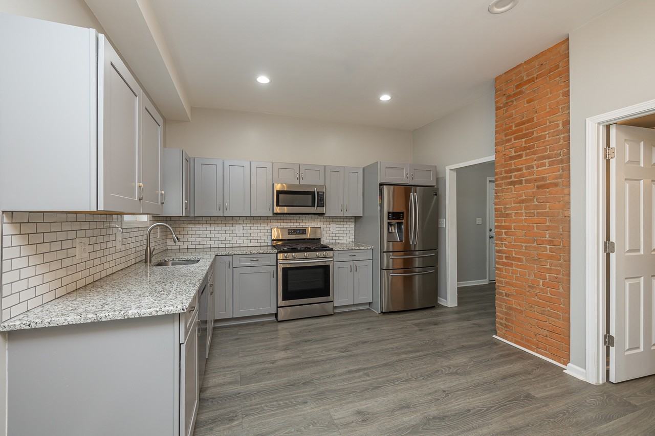 1905 Brainard Ave - Photo 5 of 16