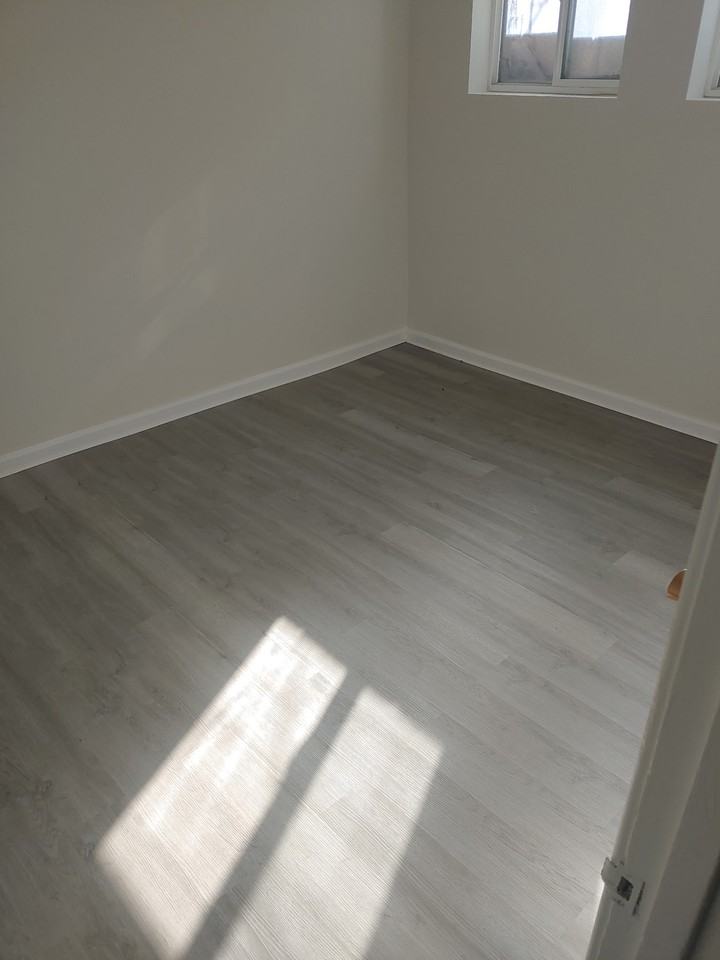 810 E Bryan Ave - Photo 3 of 12