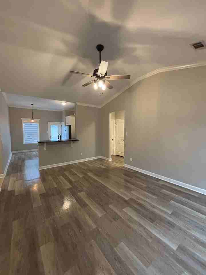 32 Woodhaven Dr - Photo 2 of 29