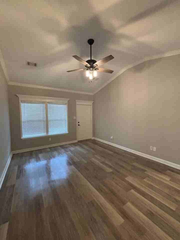 32 Woodhaven Dr - Photo 4 of 29