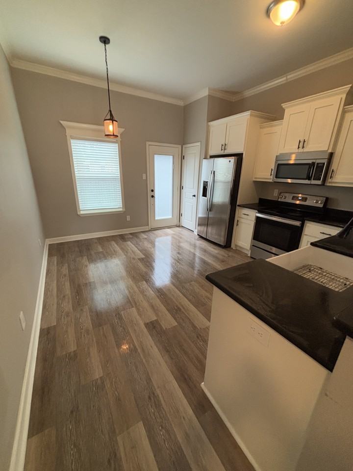 32 Woodhaven Dr - Photo 6 of 29