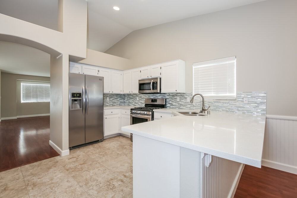 5208 Still Breeze Ave - Photo 7 of 16