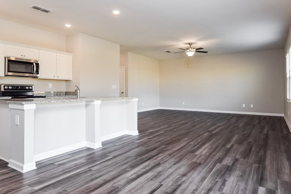 941 Feldman Chase - Photo 4 of 17