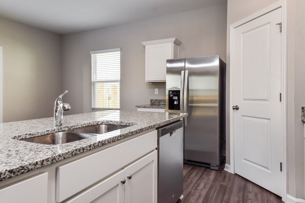 941 Feldman Chase - Photo 7 of 17