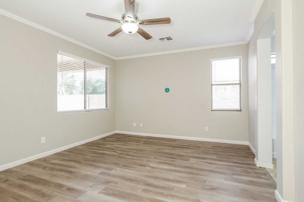 3329 E Powell Ct - Photo 7 of 16