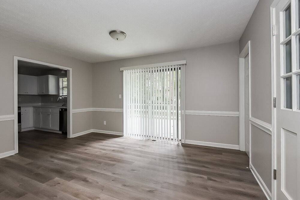 4160 Woodcrest Dr - Photo 7 of 16