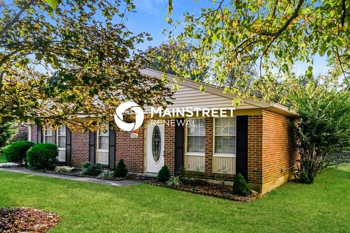 9704 Hofelich Ln - Photo 3 of 17