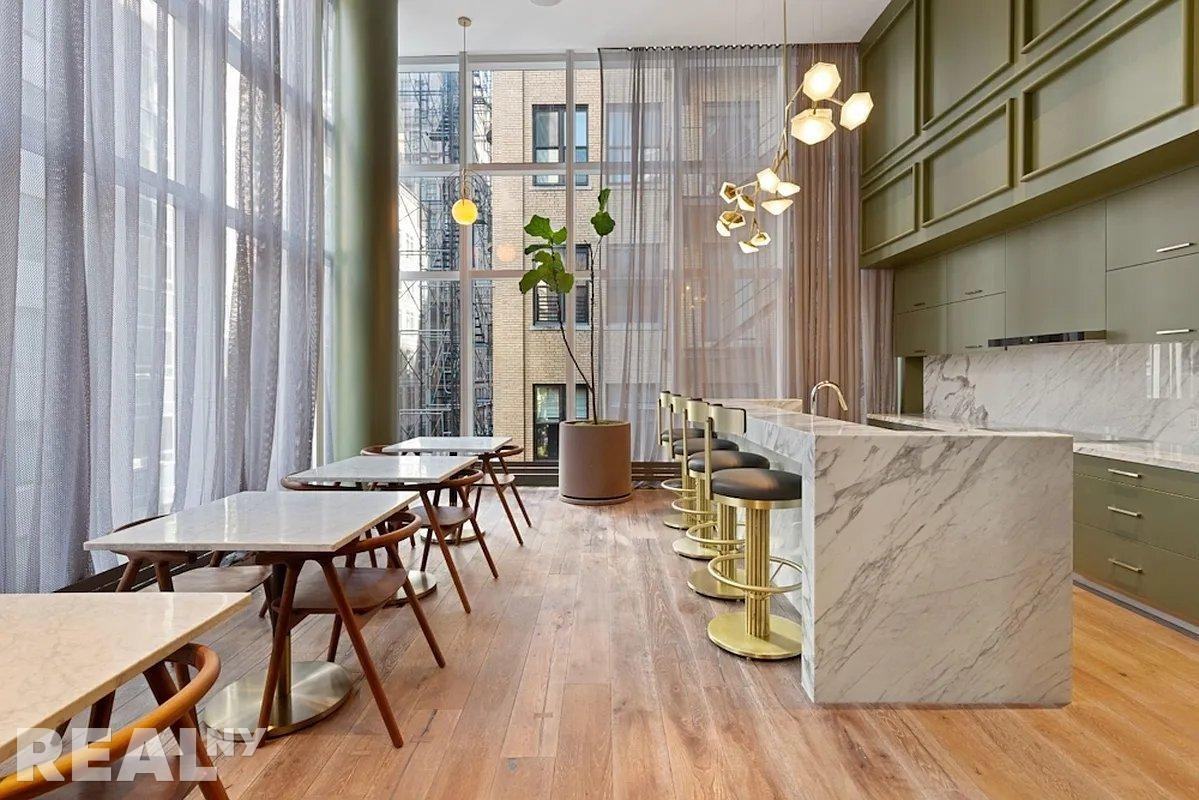 Dutch St #40B - Photo 7 of 11