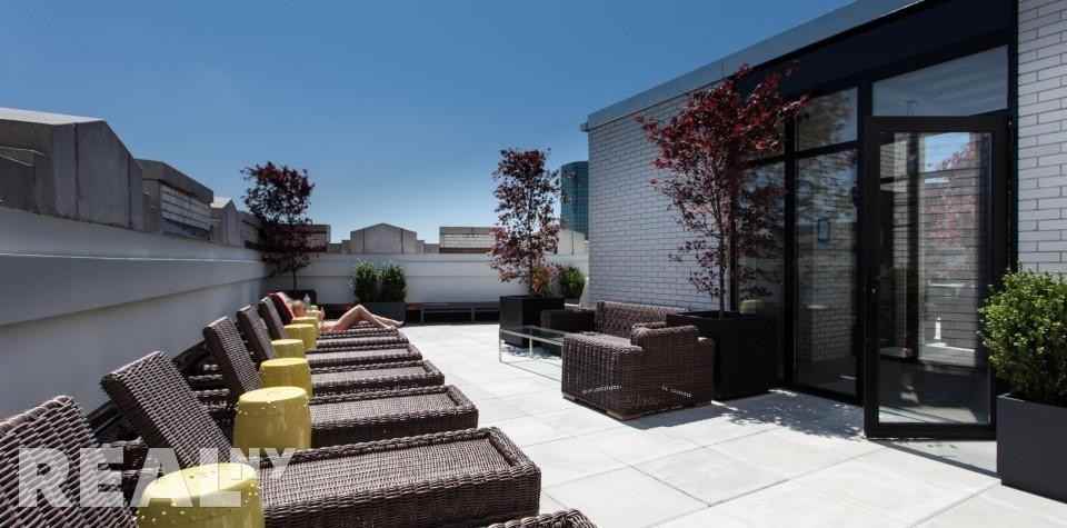 John St #3105 - Photo 6 of 7