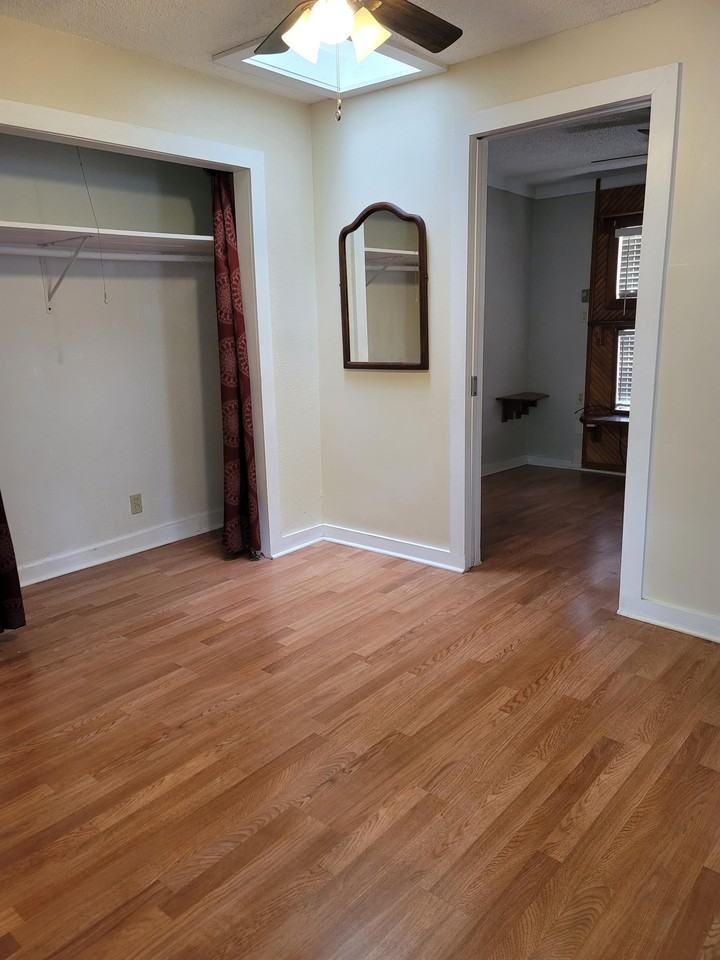 307 South Pennsylvania Avenue - Photo 3 of 14