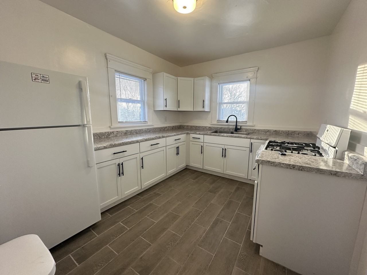 134 Smith Avenue - Photo 3 of 10