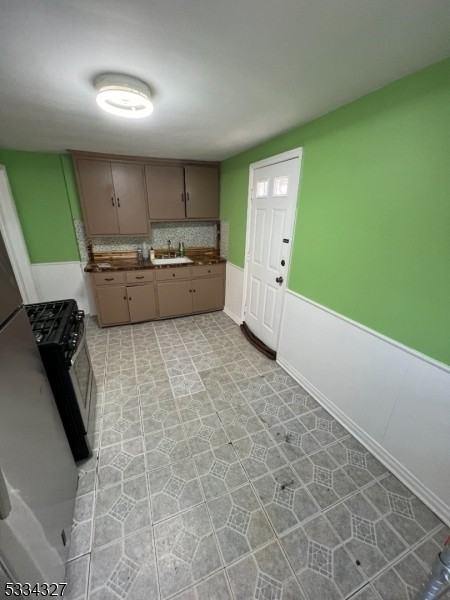 1382 Hamilton Street - Photo 4 of 4