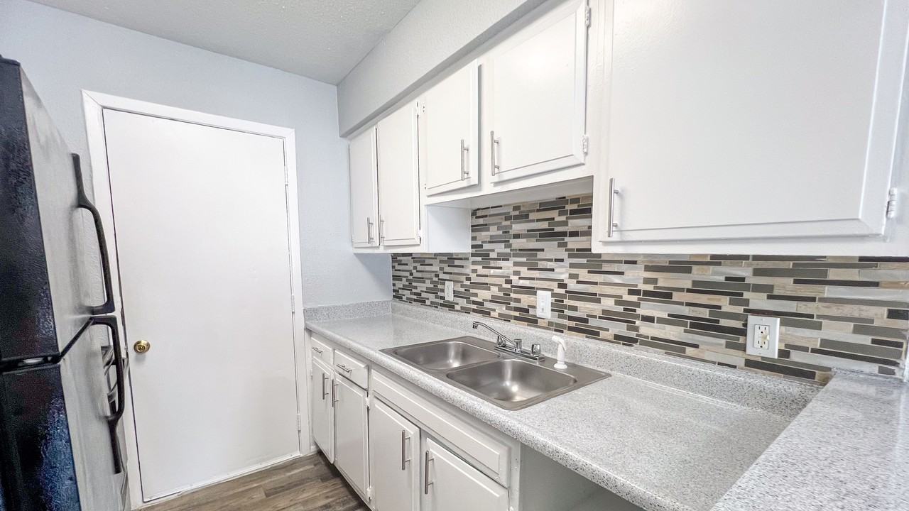 1910 South Josey Lane #B3 - Photo 4 of 15