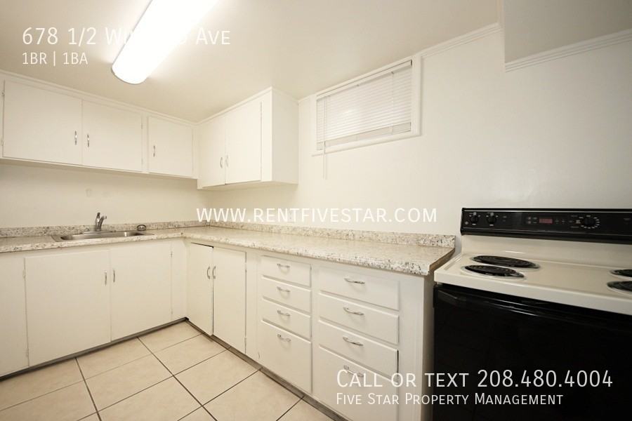 678 1/2 Willard Ave - Photo 4 of 10