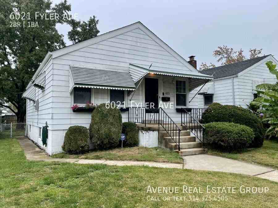 6021 Fyler Ave - Photo 3 of 36