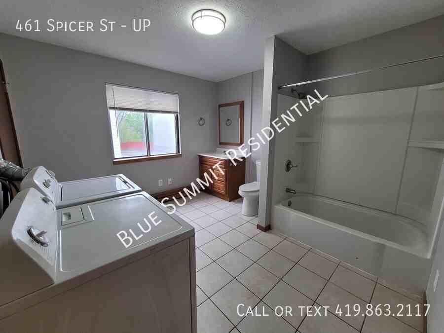 461 Spicer St #UP - Photo 6 of 24