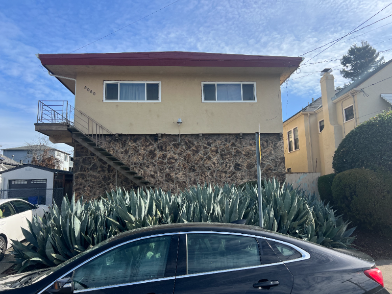 5060 Congress Ave #B - Photo 2 of 15