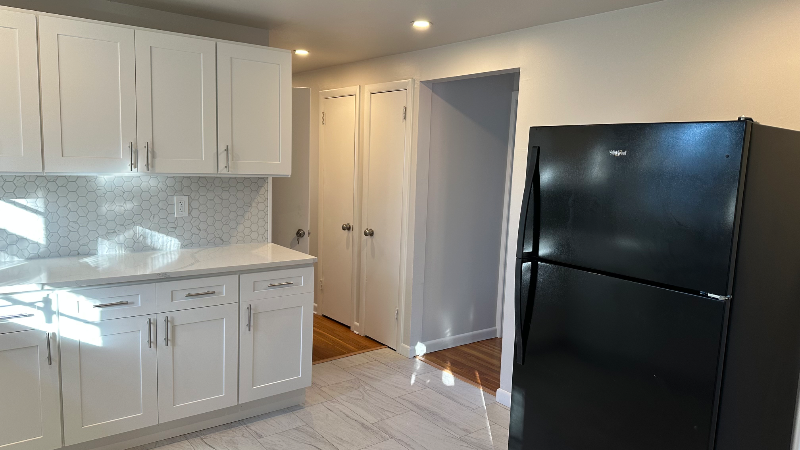 00 Circular Ave - Photo 2 of 11